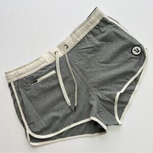 Vuori Tavi Yoga Shorts Grey